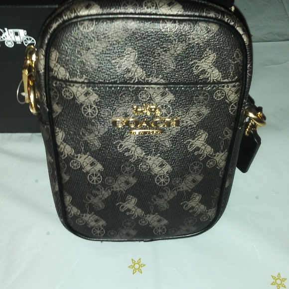 Coach Bag - Picture 3 of 4